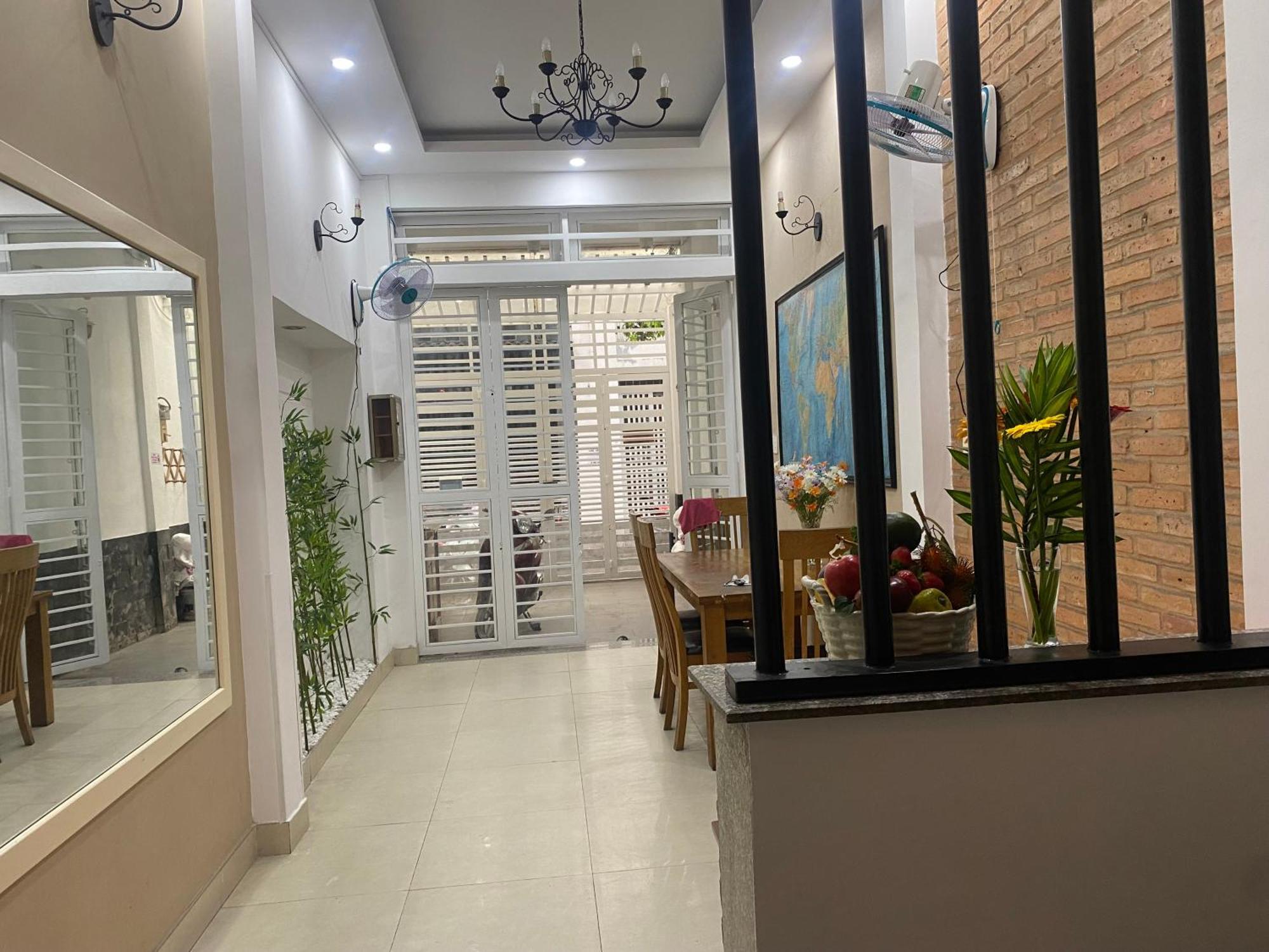 Chill Home 2 Ho Chi Minh City Bagian luar foto